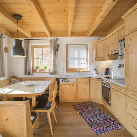 Alpesi faház Family-friendly Retreat *